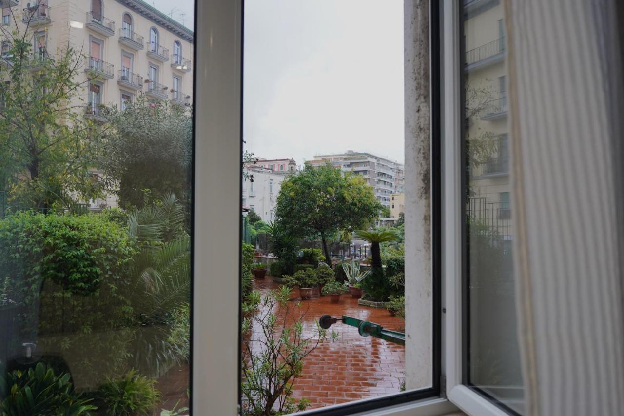 Bed and Breakfast Dimora Metro Santacroce Neapol Exteriér fotografie
